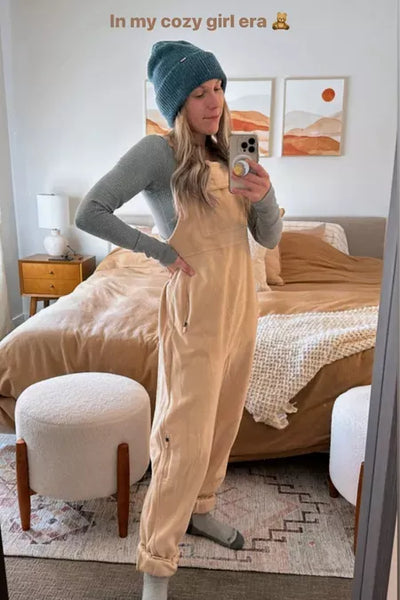 Komfortabel damejumpsuit for kvinner. Pustende og behagelig overall, ideell som fritidsklær hele dagen.