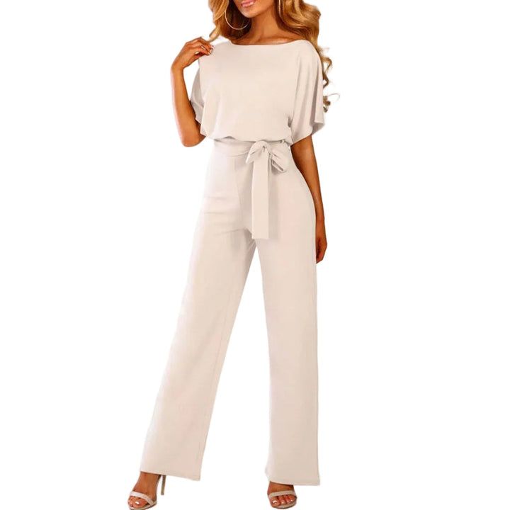Elegant damejumpsuit med belte, perfekt for festantrekk eller hverdagsstil. Komfortabel og allsidig sommerdrakt.