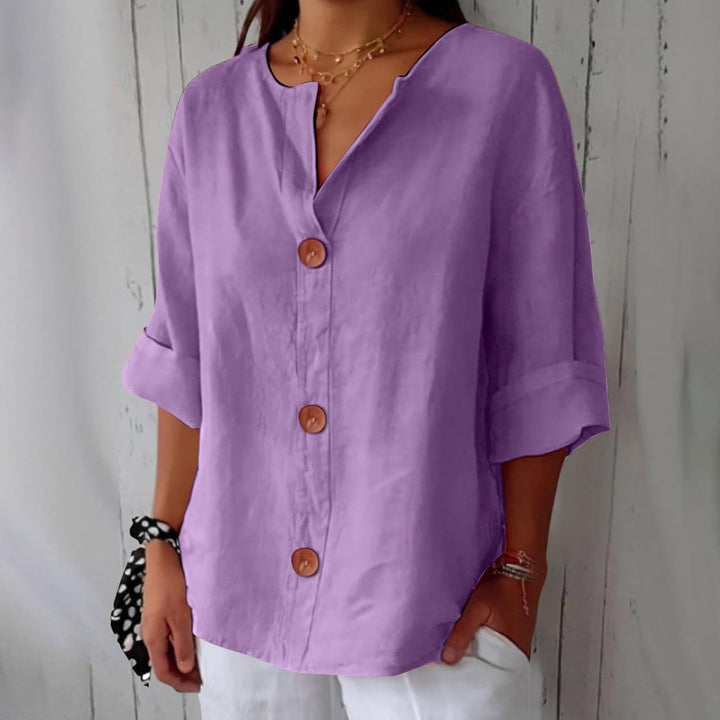 Elegant damebluse for kvinner, kombinerer stil med avslappet, komfortabel passform for hverdagsbruk.