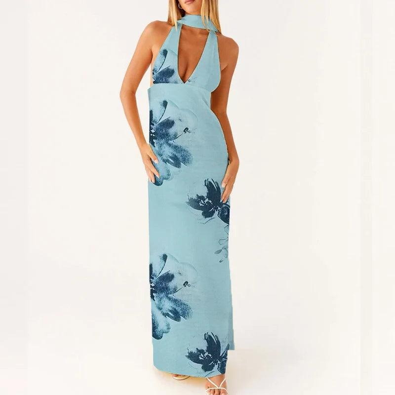 Lett og løs halterneck maxikjole for kvinner. Elegant sommerkjole perfekt for strand og hagefester.