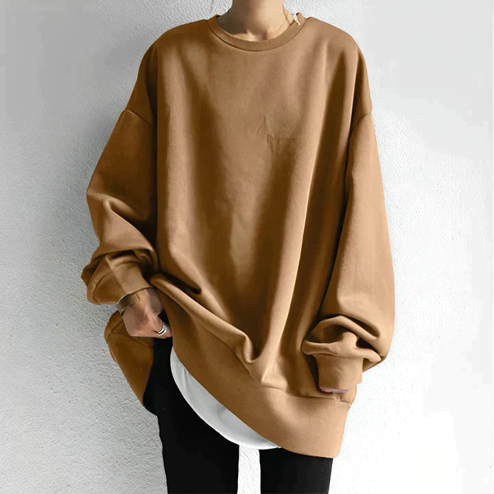 Allsidig oversized genser for kvinner. Enkel å style, perfekt for lag på lag med myk tekstur.