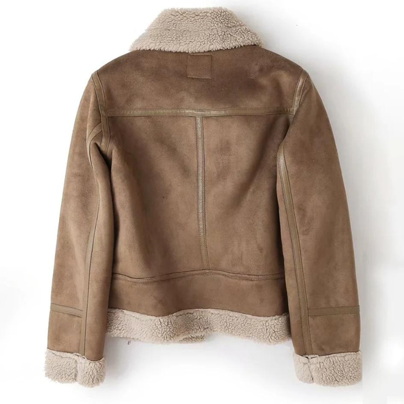 Moderne brun damejakke for vinteren, med komfortabelt fôr og elegant snitt. Allsidig og perfekt for hverdagsbruk.