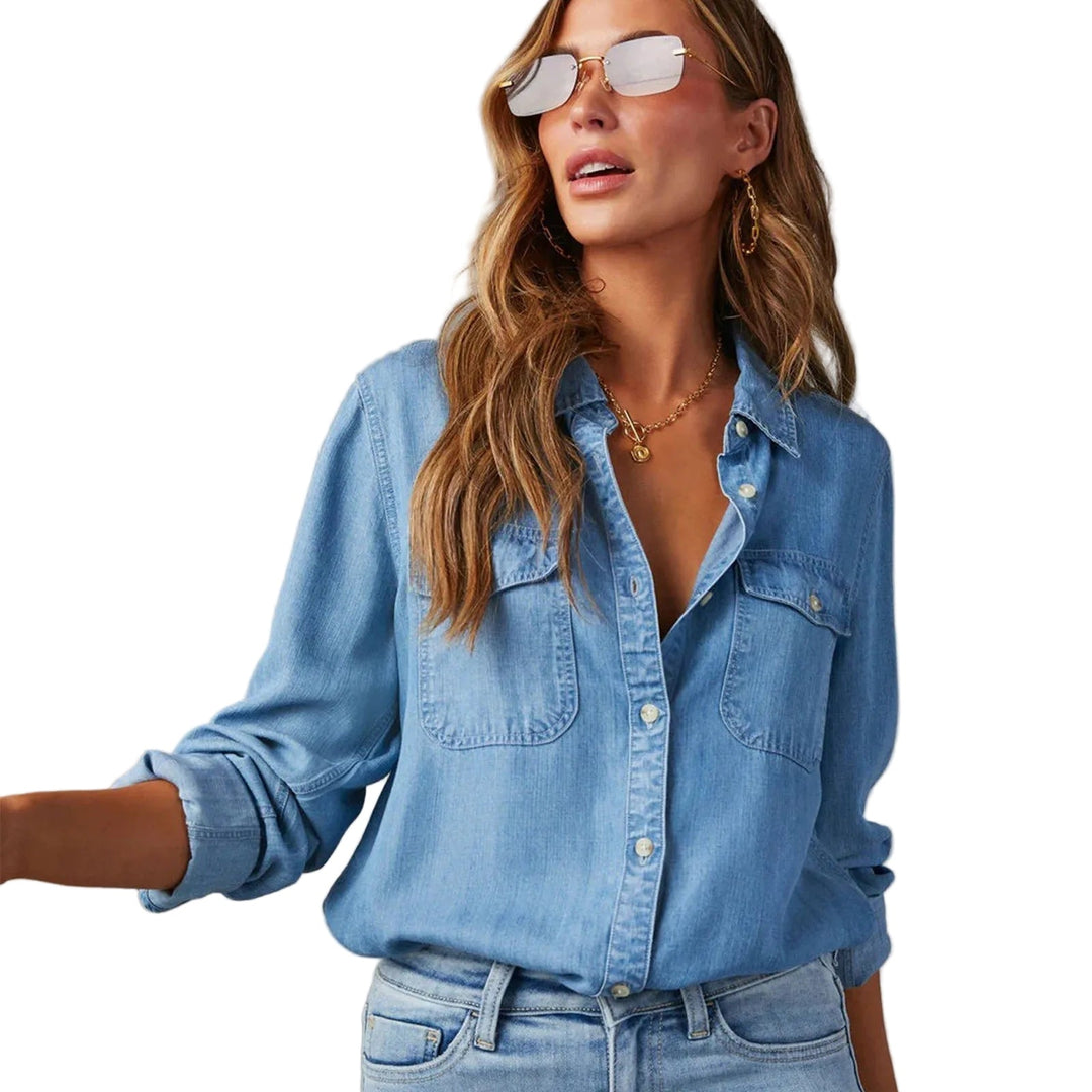 Dame denimskjorte med lange ermer for trendy, komfortabel hverdagsstil. Blå vårskjorte.