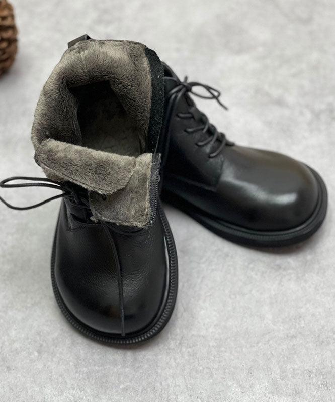 Trendy dame vinterstøvler med mykt og varmt fôr, klassisk design med snøring. En komfortabel hverdagsboot.