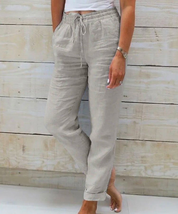 Komfortable dame sommerbukser for casual hverdagsstil. Lette og luftige bukser som passer perfekt for vår- og sommeraktiviteter.