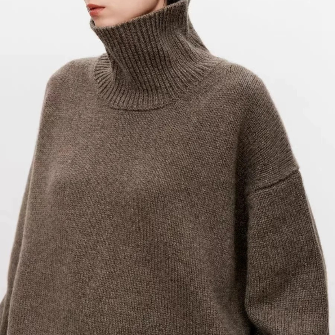 Allsidig dame turtleneck genser for mote og lag-på-lag stil. En klassiker for både høst og vinter.