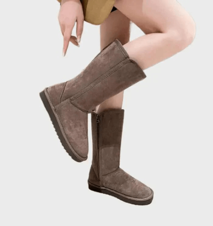Stilige og funksjonelle kvinnesko, perfekte vinterstøvler med elegant utseende. Ideelle for mote og varme.