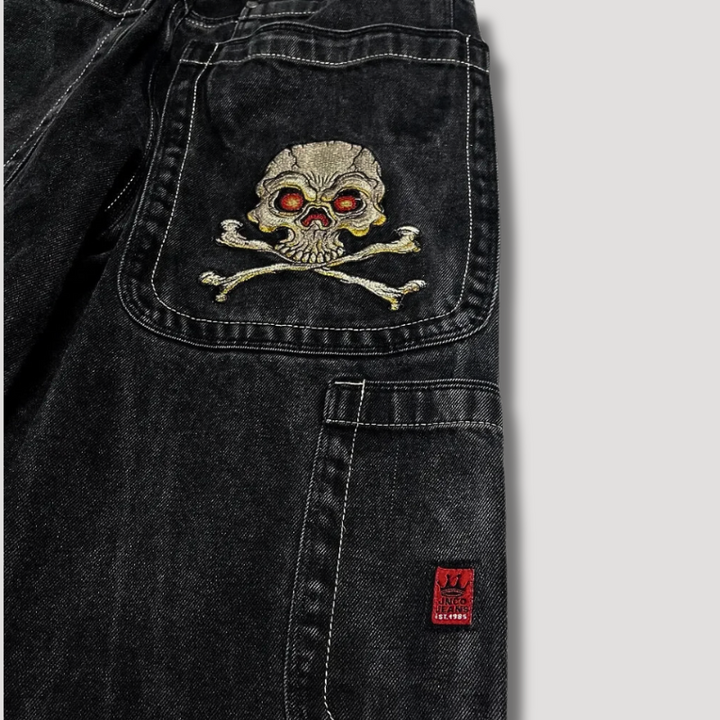 Komfortable damejeans med høy midje og baggy passform i svart. Trendy 90-talls stil for streetwear og fritid.