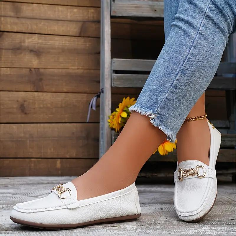 Svarte slip-on dameloafers for komfort og stil, perfekt som hverdagssko eller formelle damesko.