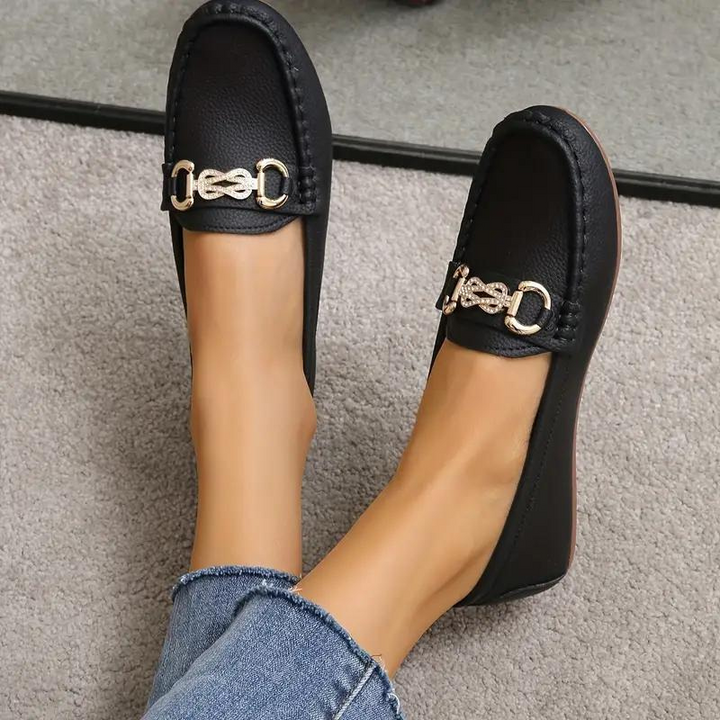 Allsidige, elegante dameloafers for optimal komfort. Klassiske slip-on damesko til jobb og fritid.