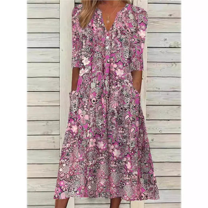 Flatterende vårkjole i blomstermønster for kvinner. En komfortabel damekjole med elegant fall og feminine detaljer.