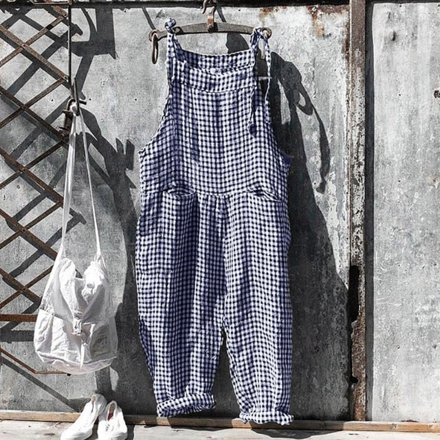 Avslappet kvinneoverall med baggy design, myk og behagelig for alle anledninger.