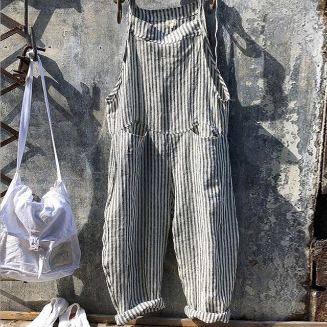 Komfortabel baggy overall for kvinner, perfekt for avslappet stil og daglig bruk.