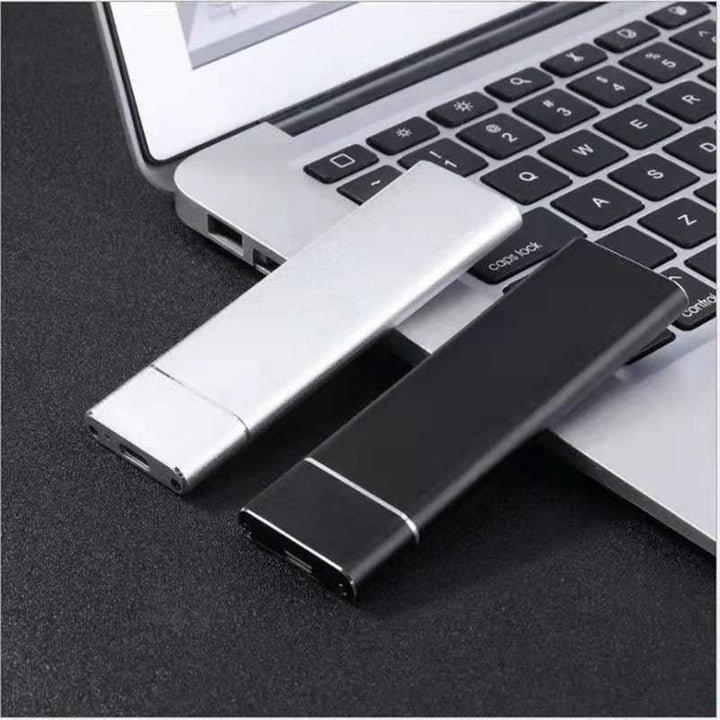 Bærbar 8TB ekstern harddisk for sikker og enkel digital lagring på farten.