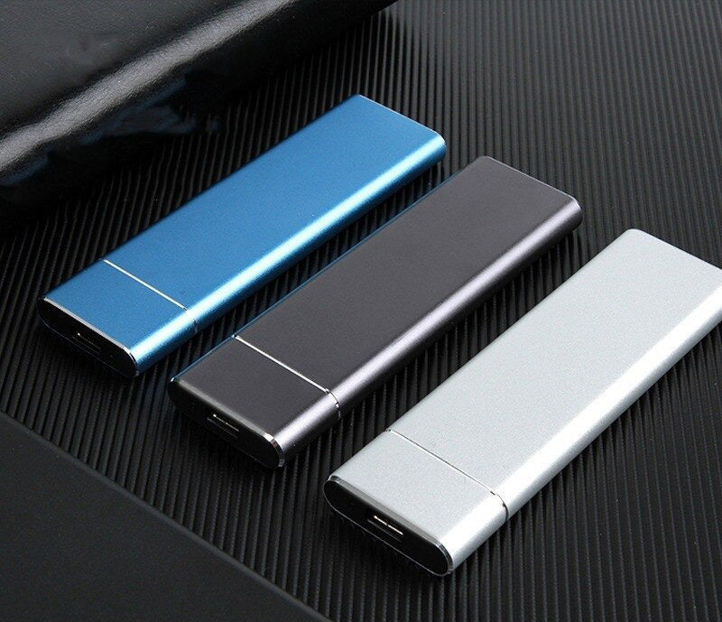 Lynrask ekstern harddisk med USB 3.0 for rask dataoverføring og effektiv backup.
