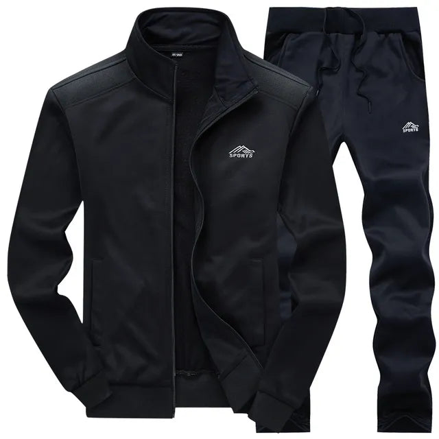 Moderne herre treningsdress sett med jakke og bukse. Stilfullt og komfortabelt for sportswear og fritid.