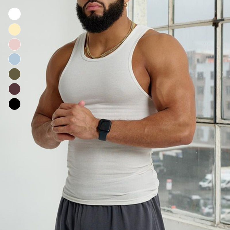 Komfortabel herre tank-top for aktivitet og fritid, myk bomullsblanding.