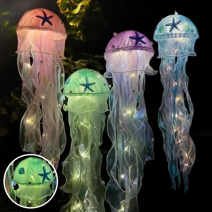 Magisk manetlampe med fargeskiftende LED-lys. Skaper rolig undervannsstemning i hjemmet.