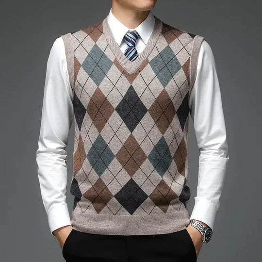 Elegant moderne herrevestgenser i strikk, perfekt for både casual og formelle anledninger.