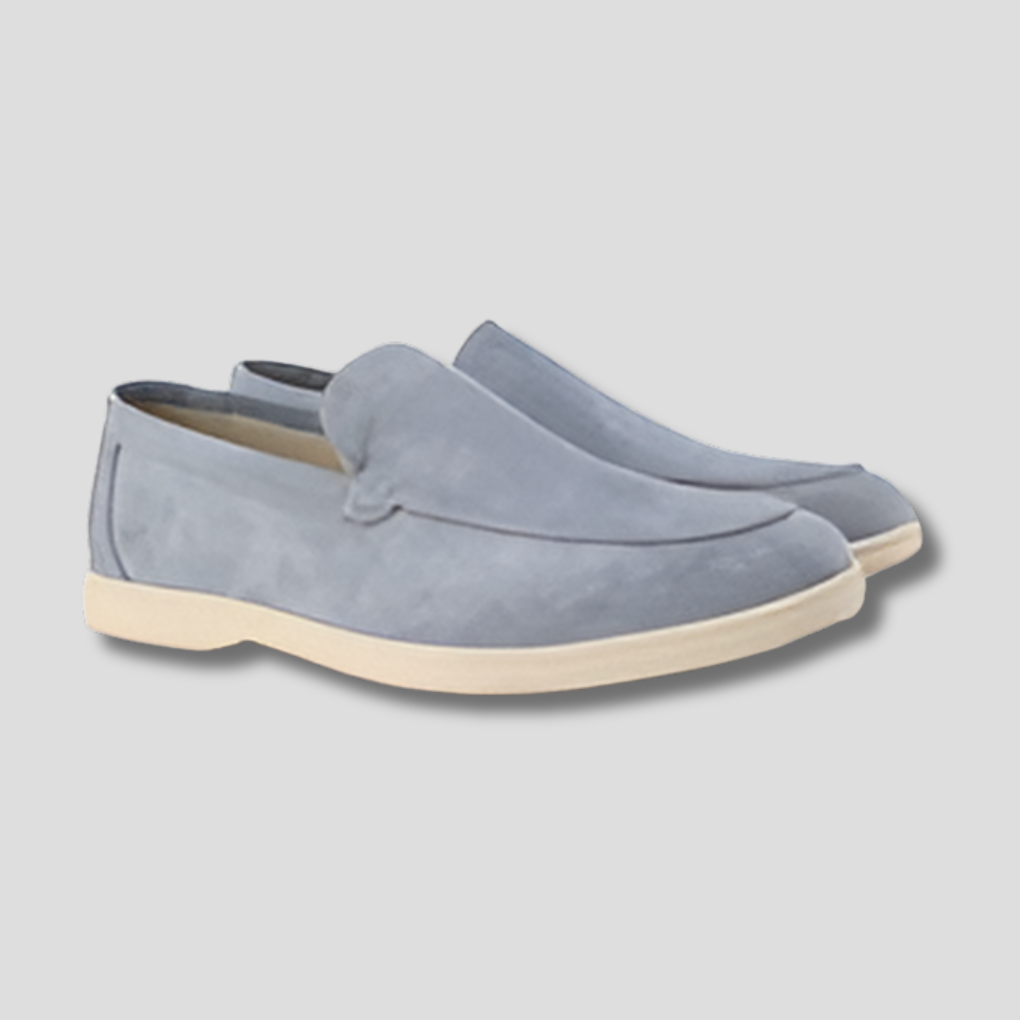 Klassisk slip-on loafer for menn. Elegant fottøy som passer til formelle anledninger og daglig bruk.