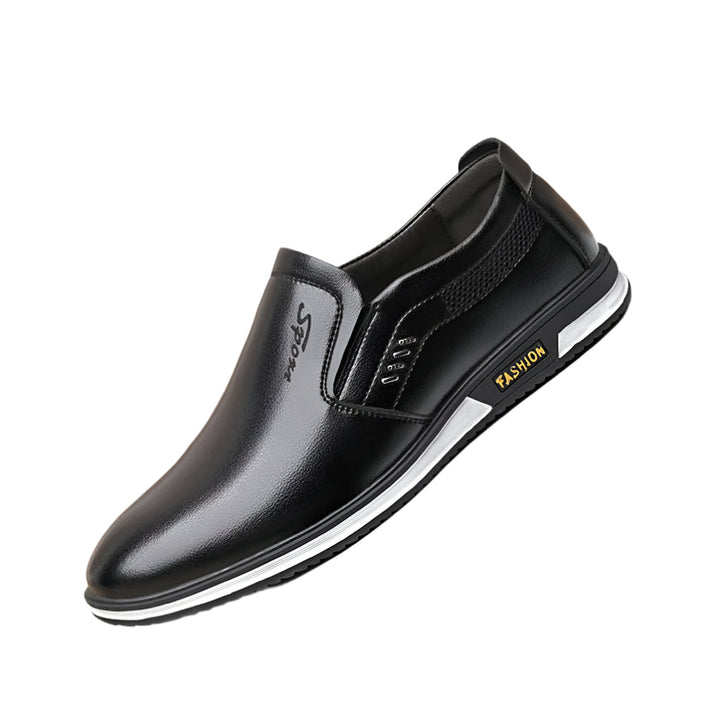 Klassiske herresko i mykt skinn. Elegante lærsko for menn, perfekt for en tidløs og komfortabel look.