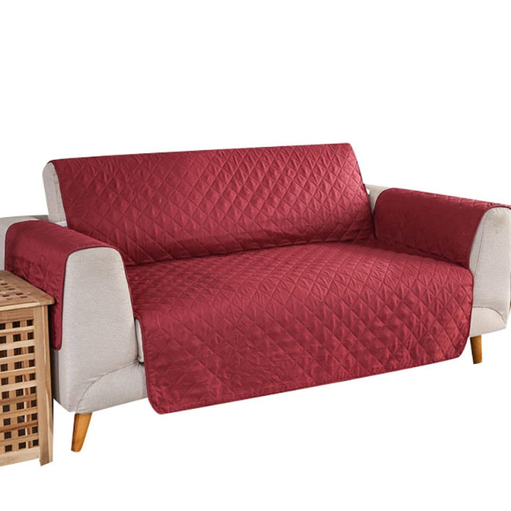 Slitasjebestandig sofatrekk i polyester. Beskytter sofaen mot flekker, slitasje og søl i stuen.