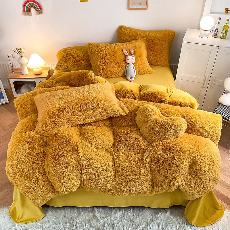 Elegant shaggy dynetrekk i mykt materiale, et varmt sengeteppe for ultimat sovekomfort.