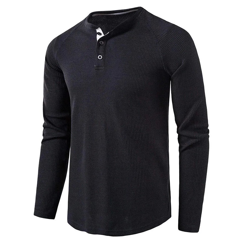 Slim fit herre t-skjorte, langermet, med klassisk Henley-knapping og vaffelmønster.