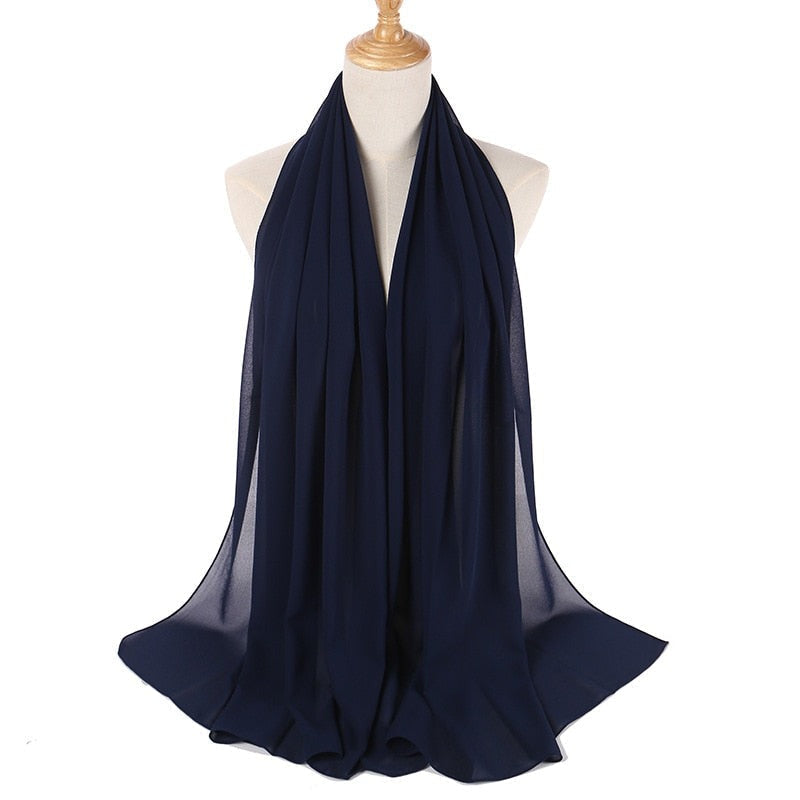Elegant chiffon hijab skjerf for kvinner, mykt og allsidig hodeplagg.