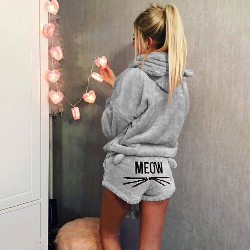 Pyjamasett med kattemotiv for ungdom, varmt, mykt og komfortabelt nattøy.