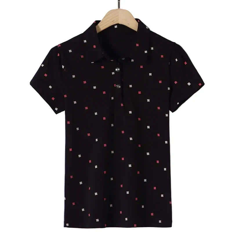 Elegant kortermet dameskjorte med mønster, slim fit design som en komfortabel sommertopp for motebevisste.