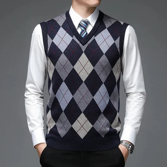 Herre vestgenser med moderne snitt for elegant stil. Komfortabel strikkegenser til herre, perfekt for allsidig bruk.