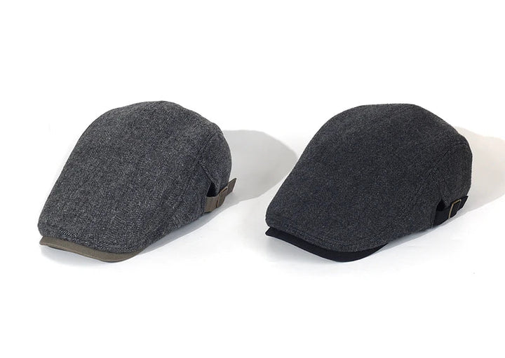 Klassisk sixpence-hatt i ull for menn, varm, slitesterk og justerbar passform.