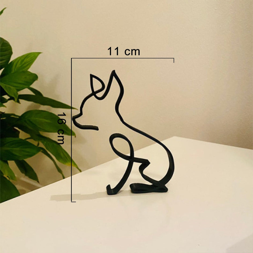 Metallkunst: En elegant hundeskulptur, ideell for kontor og stue.