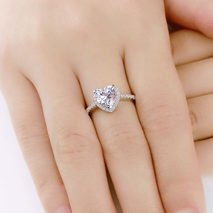 Luksuriøs hjertering med Cubic Zirconia, håndlaget i ekte 925 sterling sølv for kvinner.