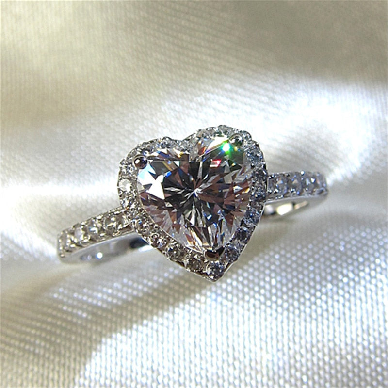 Romantisk hjertering i sterling sølv med Cubic Zirconia, en vakker gave til kvinner.
