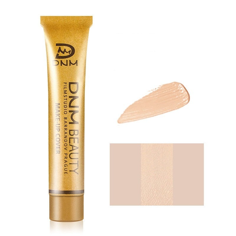 Dekkende concealer som jevner ut hudtonen og uskarphet ujevnheter for feilfri hud.