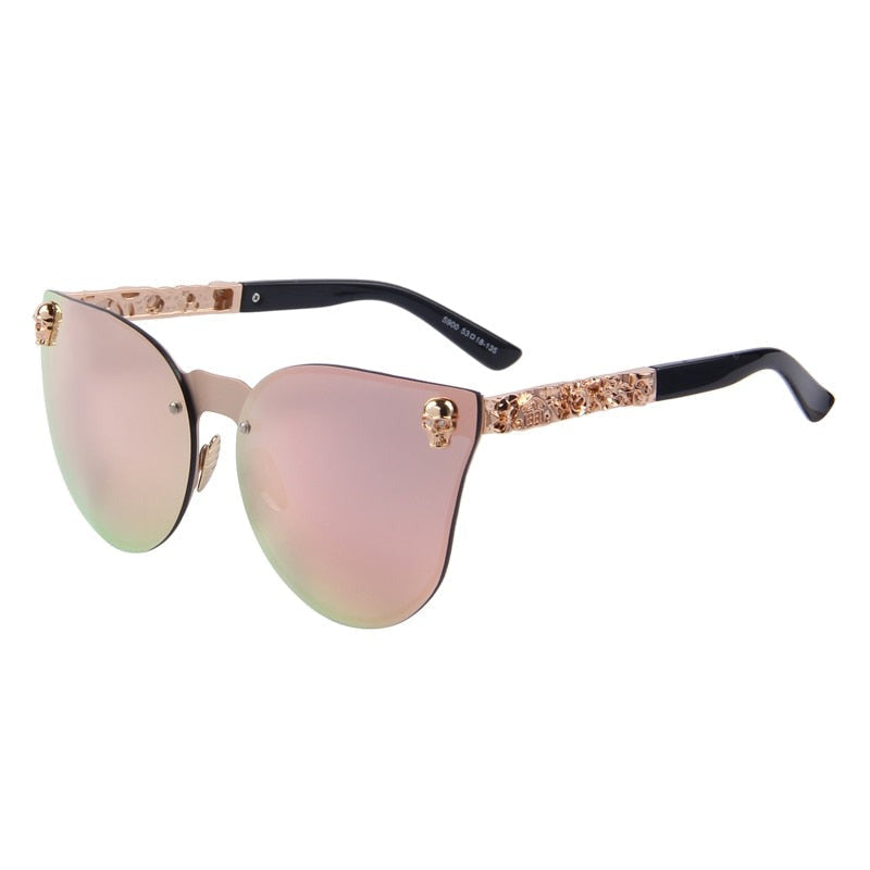 Elegante cat eye-solbriller til kvinner med UV-beskyttelse, perfekt for sommeren.