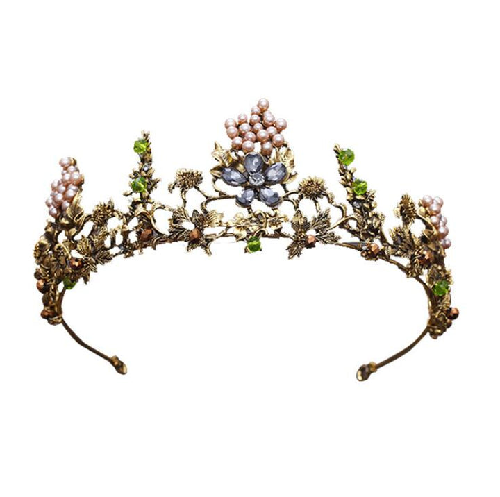 Skogdronning tiara for kvinner med glitrende krystaller og perler. Perfekt hårtilbehør til bryllup eller fest.