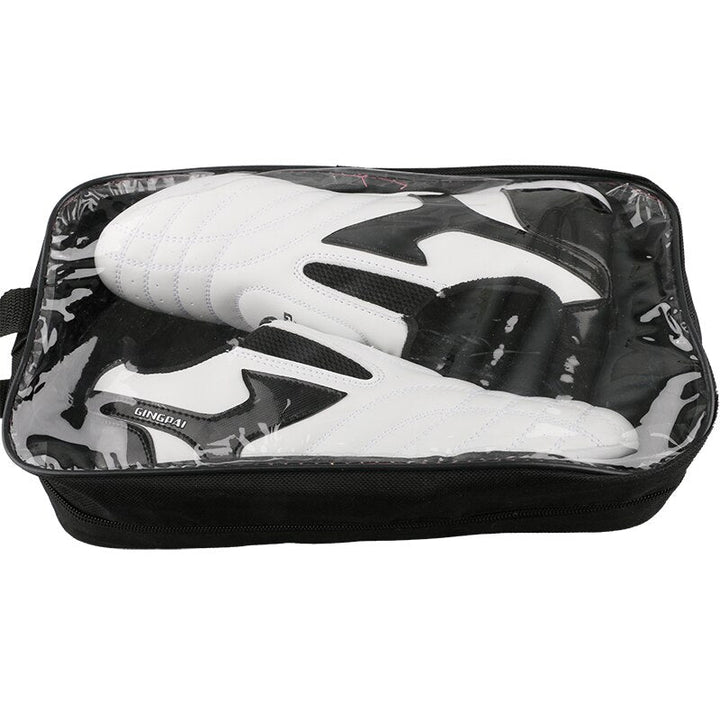 Treningssko for menn: Hvite Taekwondo sko med godt grep og lettvekt materiale for smidig bevegelse.