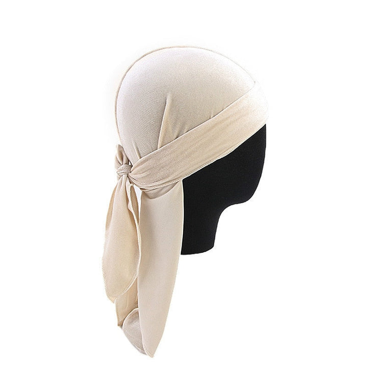 Pustende durag for menns frisyre, støtter vekst av glatte bølger.