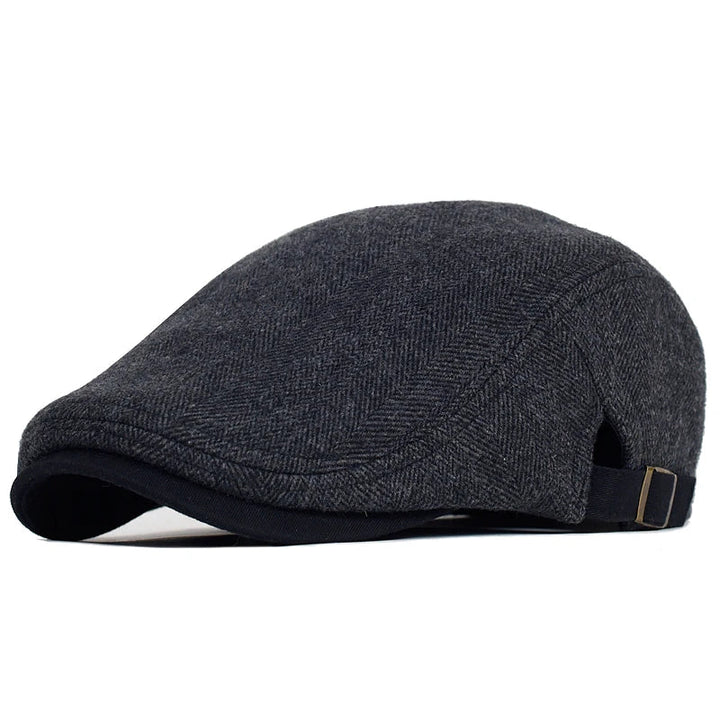 Klassisk herre sixpence-hatt i ull, justerbar og perfekt for kjølige dager.