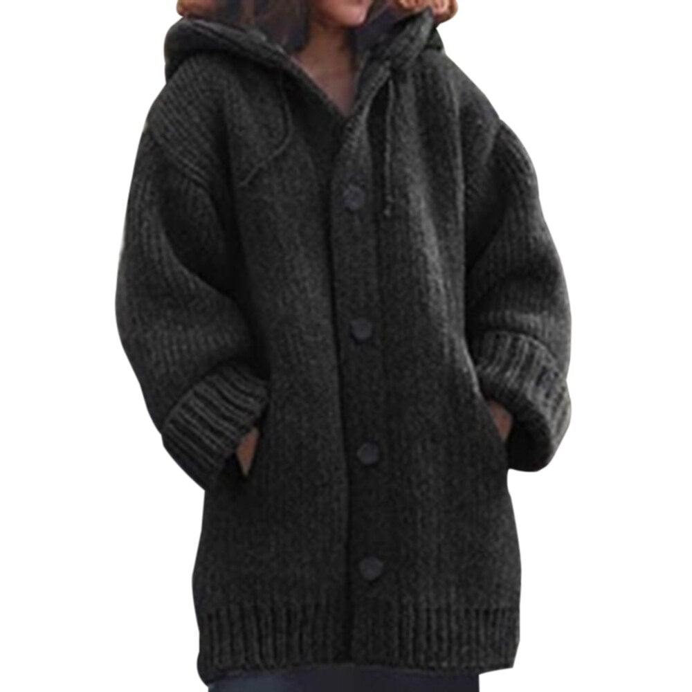 Lett strikket vår-cardigan for dame med knapper, en allsidig kortjakke.