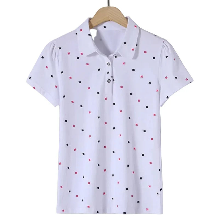 Feminin printet sommertopp for dame, kortermet og slim fit, ideell for casual mote og kontorbruk.