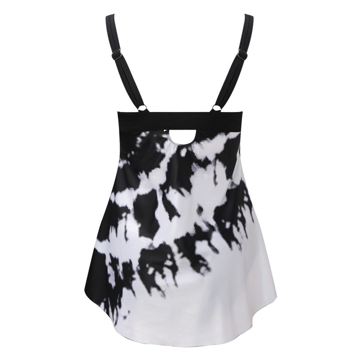 Trendy tankini badedrakt for kvinner. Flatterende passform, perfekt todelt badetøy for strand og sommeraktiviteter.