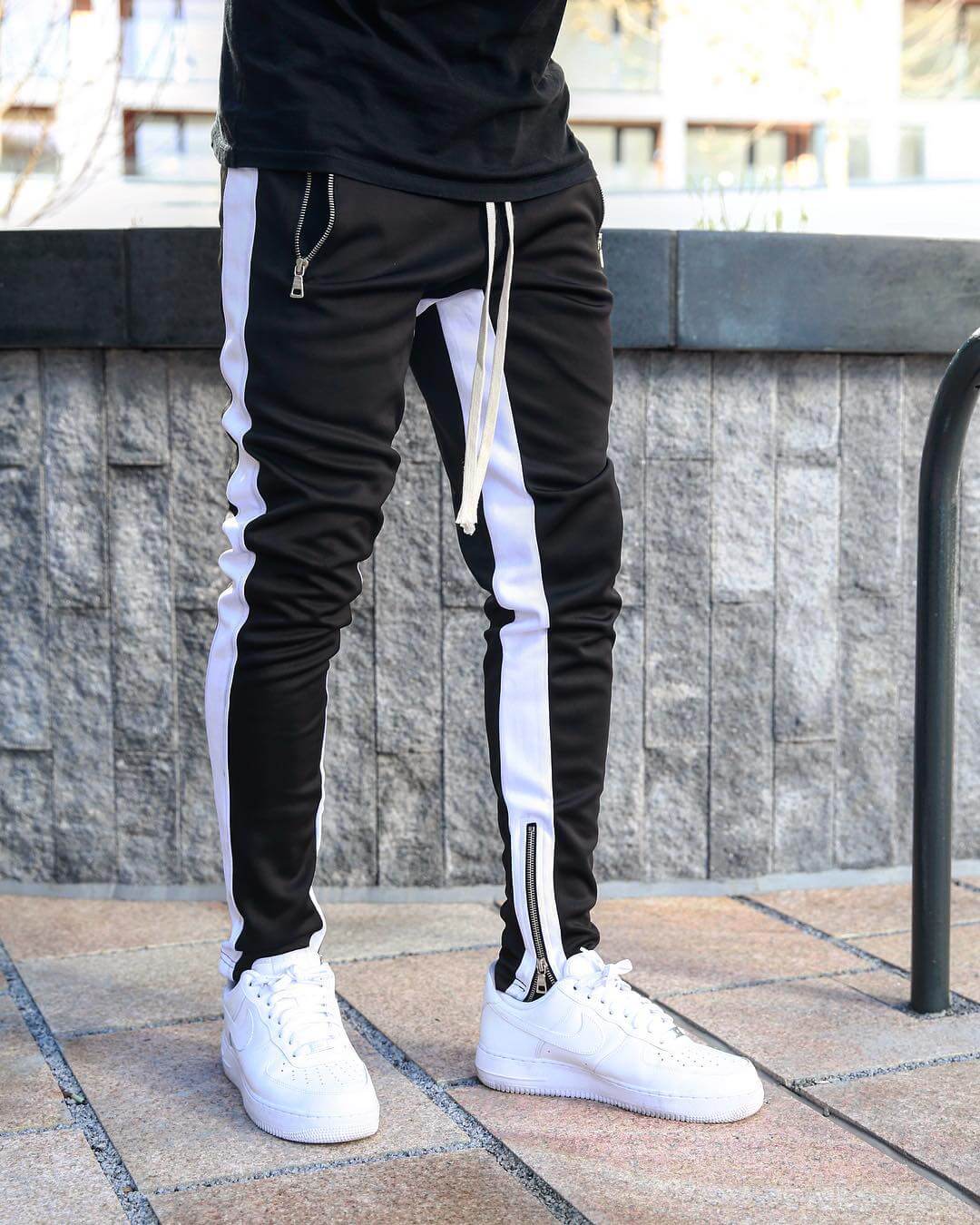Urban joggebukser for menn, flott for en avslappet, men stilfull look.