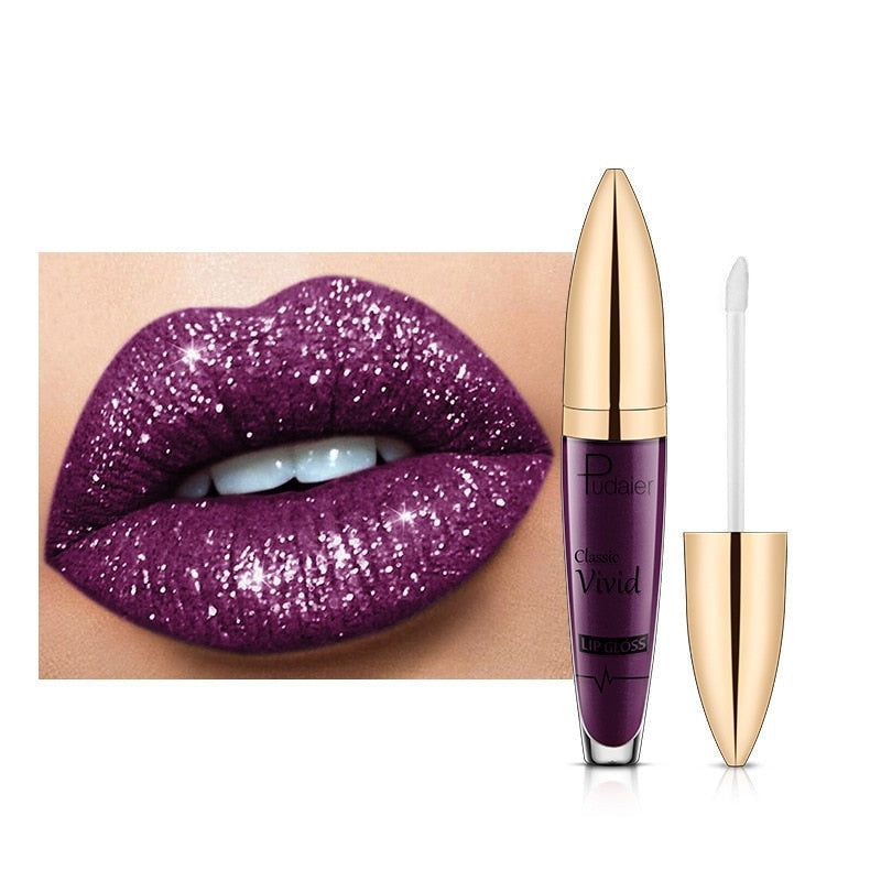 Kvinner sminke: Glitrende lipgloss for skinnende lepper med metallisk glans.