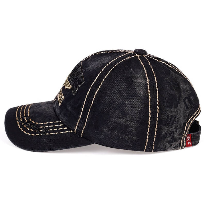 Komfortabel herre baseballcaps i justerbar design. Hold solen unna med denne stilige capsen.