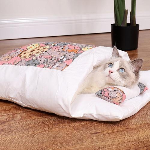 Varm og koselig kattehule som gir trygghet og ro for katten din.