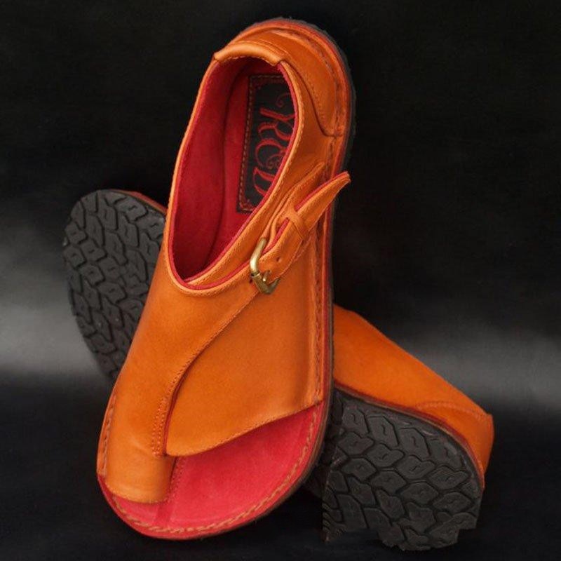 Elegante sommersandaler med spenne, stilige flatesko for damer.